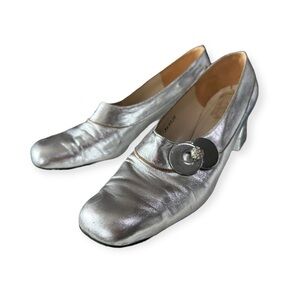 Vintage 60s Christian Dior Souliers  Silver Mod Pumps with Metal Discs. Size 7 1